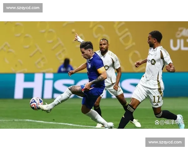 拜仁 5500 万欧压哨报价吉滕斯未果,切尔西 6500 万欧抢下英格兰新星 拜仁 5500 万欧压哨报价吉滕斯未果,切尔西 6500 万欧抢下英格兰新星